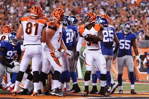 La ciudad de Cincinnati vio la primera victoria de su equipo esta pretemporada ante los New york Giants (23-10).