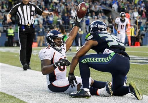 Los Denver Broncos con 22-20 derrotaron a los Seattle Seahawks, en partido donde no vio acción Peyton Manning.
