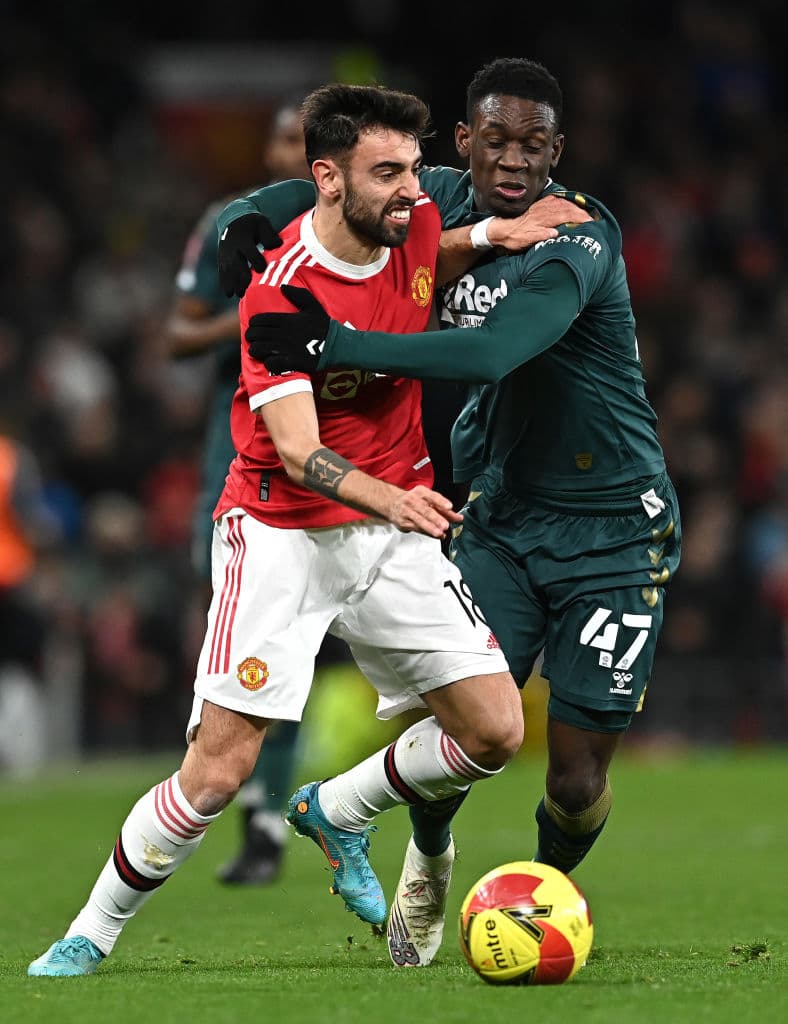 Al United le psan los penales y con un resultado de 7-8 en los penales, Middlesbrough da la sopresa de la semana y le pegan al Manchester United en Old Trafford.