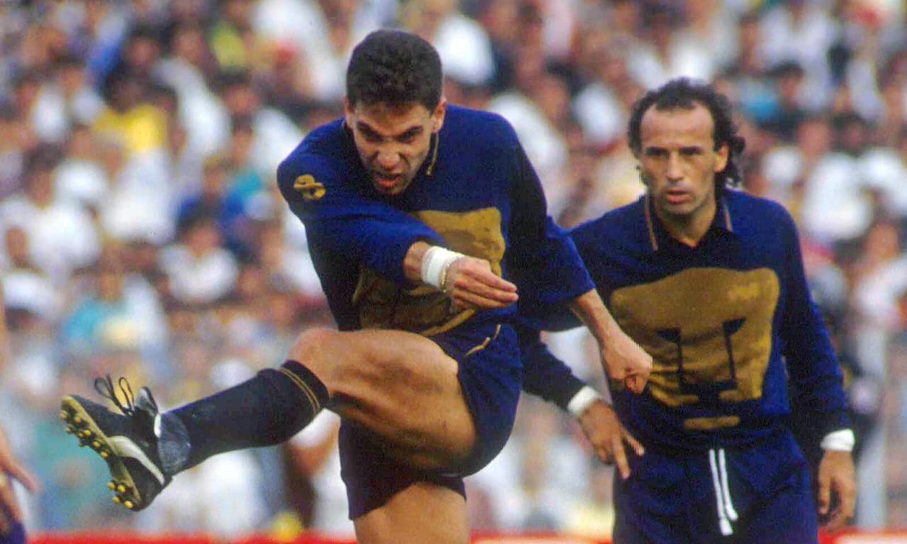 Alberto García Aspe debutó en 1984 con Pumas y fue campeón con gol de 'Tuca' Ferretti en la temporada 1990/1991 derrotando al América.