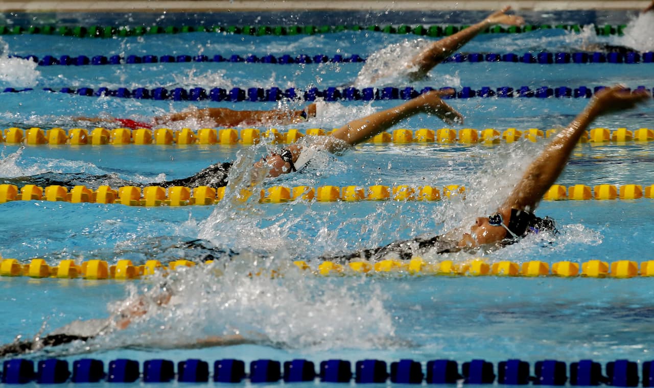 La puertorriqueña Kristen Romano fue oro en los 200m dorso. Krystal Lara (República Dominicana) fue plata y la mexicana Brenda Díaz se colgó el bronce.