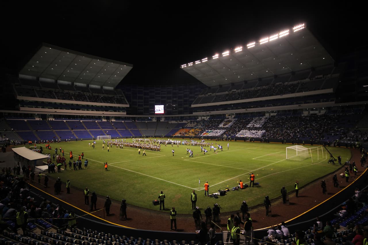 También en 2015, Puebla reinauguró el estadio Cuauhtémoc luego de una remodelación al que fue sometido el inmueble. La reapertura del escenario se dio en un duelo amistoso ante Boca Juniors el 18 de noviembre con triunfo de los poblanos por la mínima.
