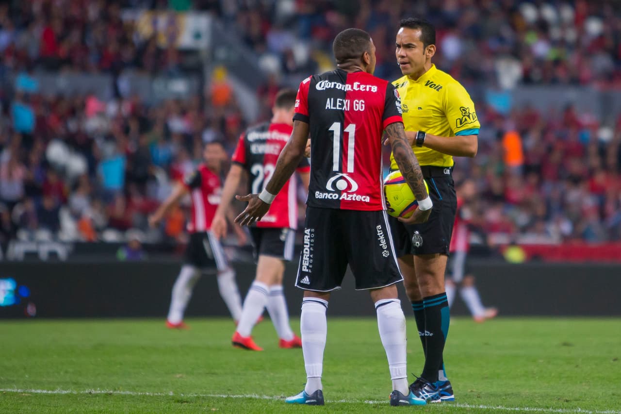 La impotencia se apoderó de los locales: Atlas no encontró la fórmula para al menos lograr el empate.