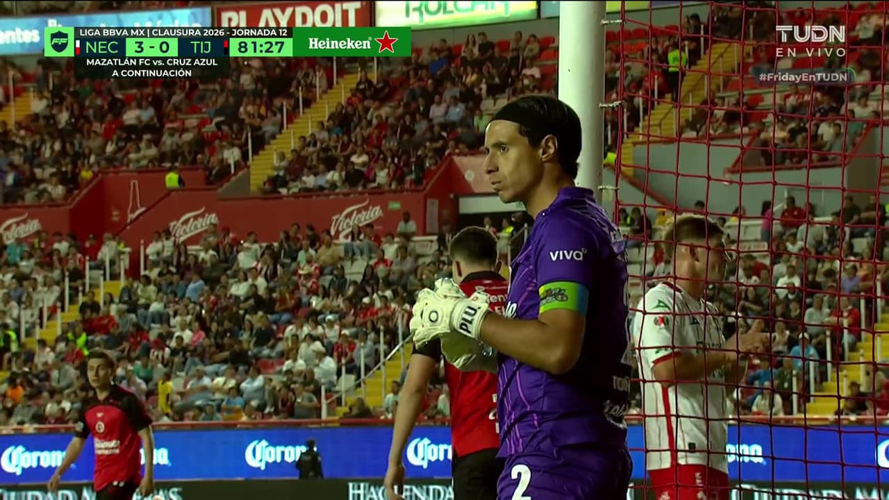 ¡TIRO ATAJADO! disparo por Ricardo Monreal.