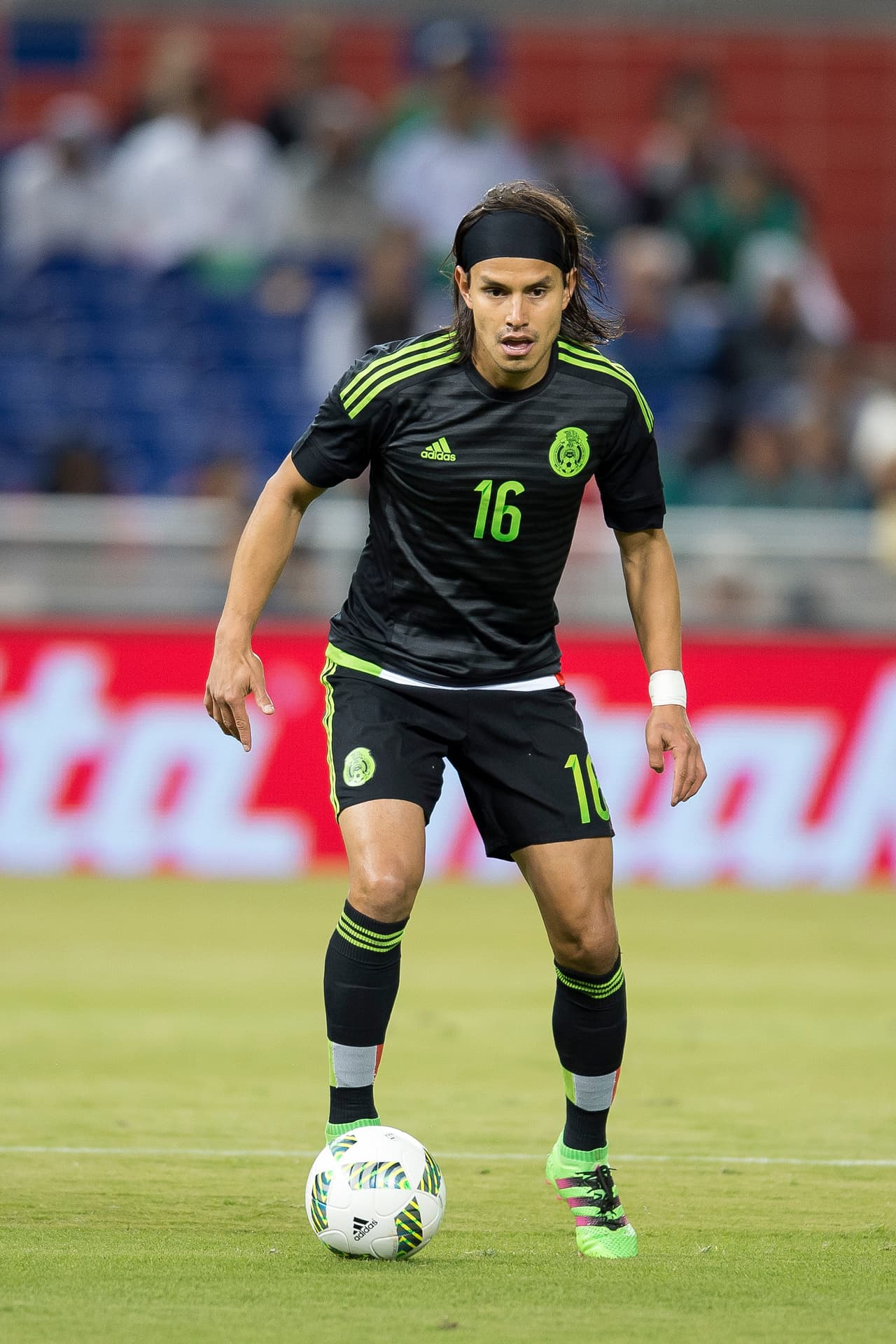 Gerardo Flores: Calificación 7: Por el costado derecho Gerardo Flores cumplió con su labor mientras estuvo en el terreno de juego. Además de tener un buen desempeño, el defensor mexicano tuvo mucha participación en el ataque por ese lado.