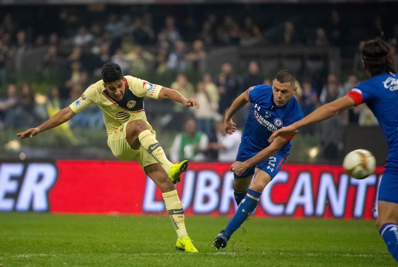 <b>Cecilio Domínguez (7)</b>. Aunque tuvo 22 minutos en cancha, el paraguayo buscó convertirse en una válvula de salida en los contragolpes de las Águilas, y medianamente lo cumplió.
