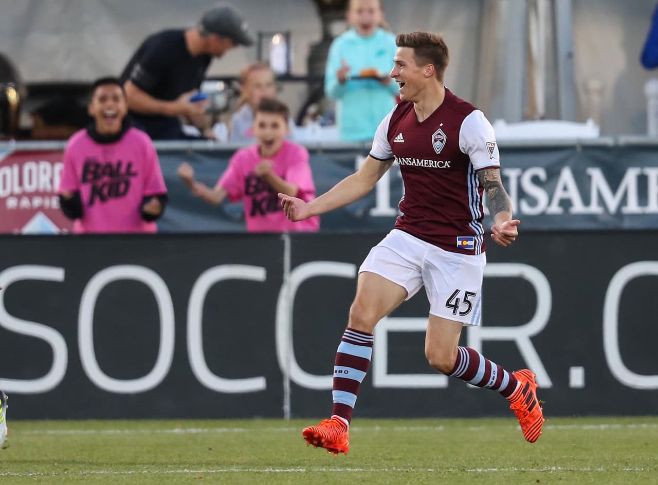 Colorado deja a su archirrival Real Salt Lake al borde de la eliminación al derrotarlo en el clásico