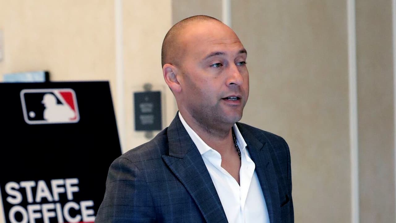 Derek Jeter no seguirá como director ejecutivo de los Miami Marlins