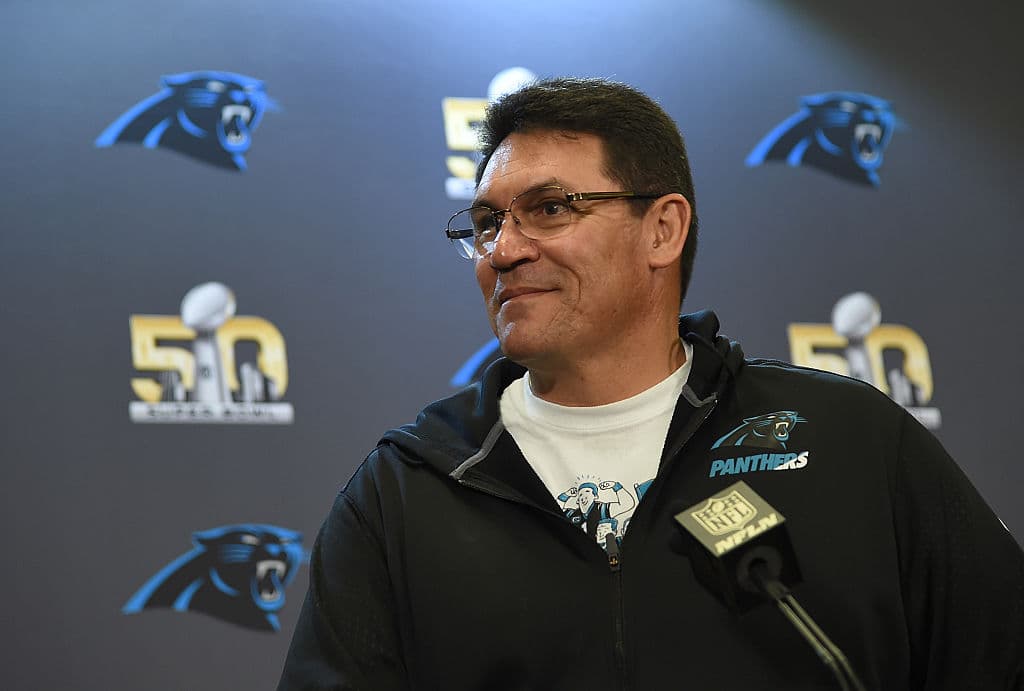 Cuando se retiró como jugador, incursionó en TV como analista durante cuatro años hasta tomar el rol de defensive quality control coach con los Bears en 1996.