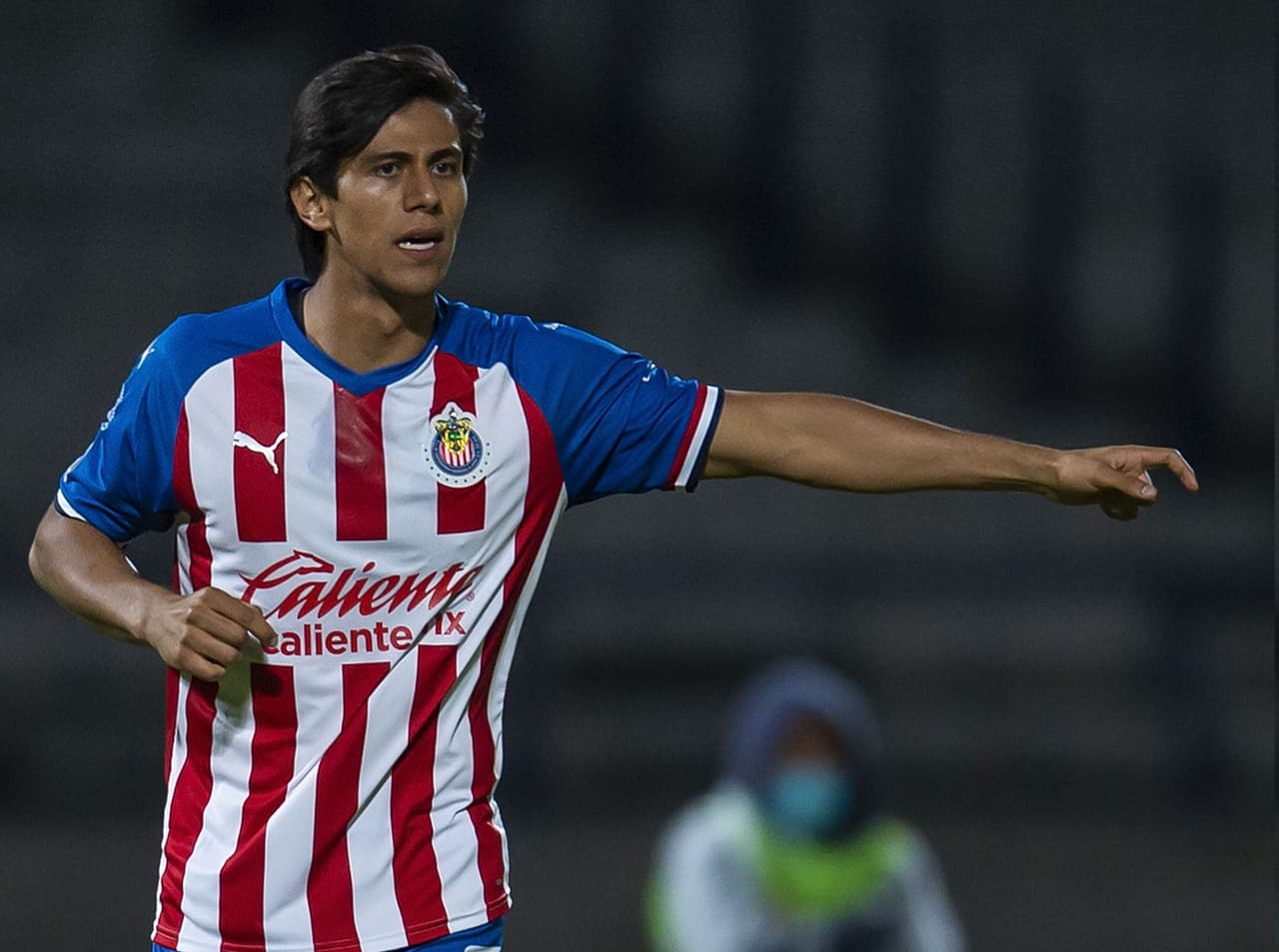 Chivas puede no tener a JJ Macías para la Final