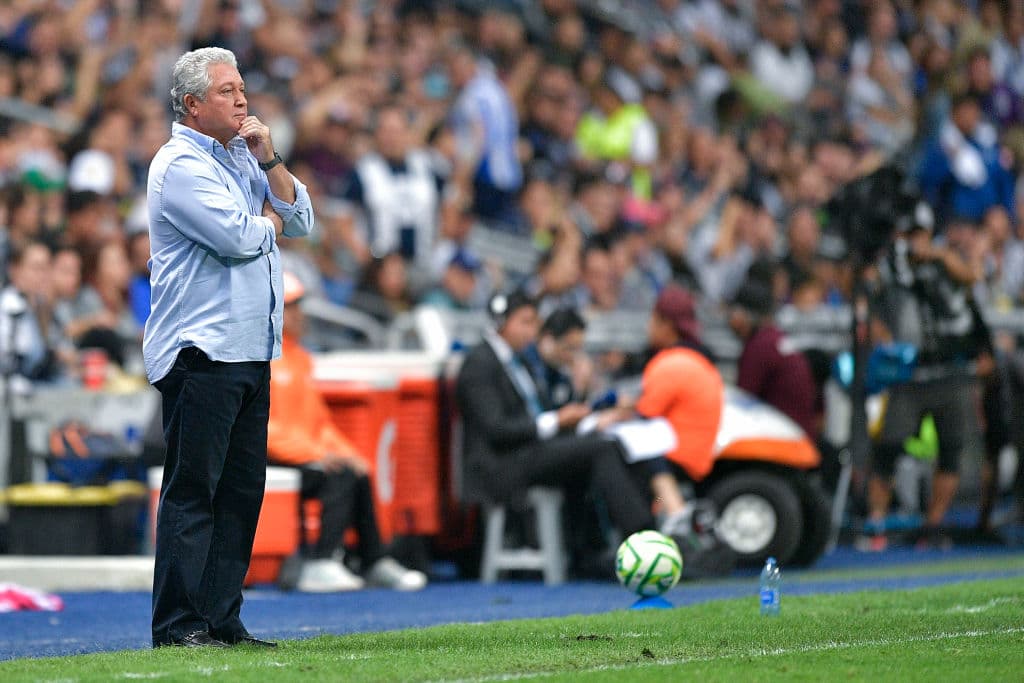 Vucetich tras dejar en cero a Santos: Las defensas ganan títulos