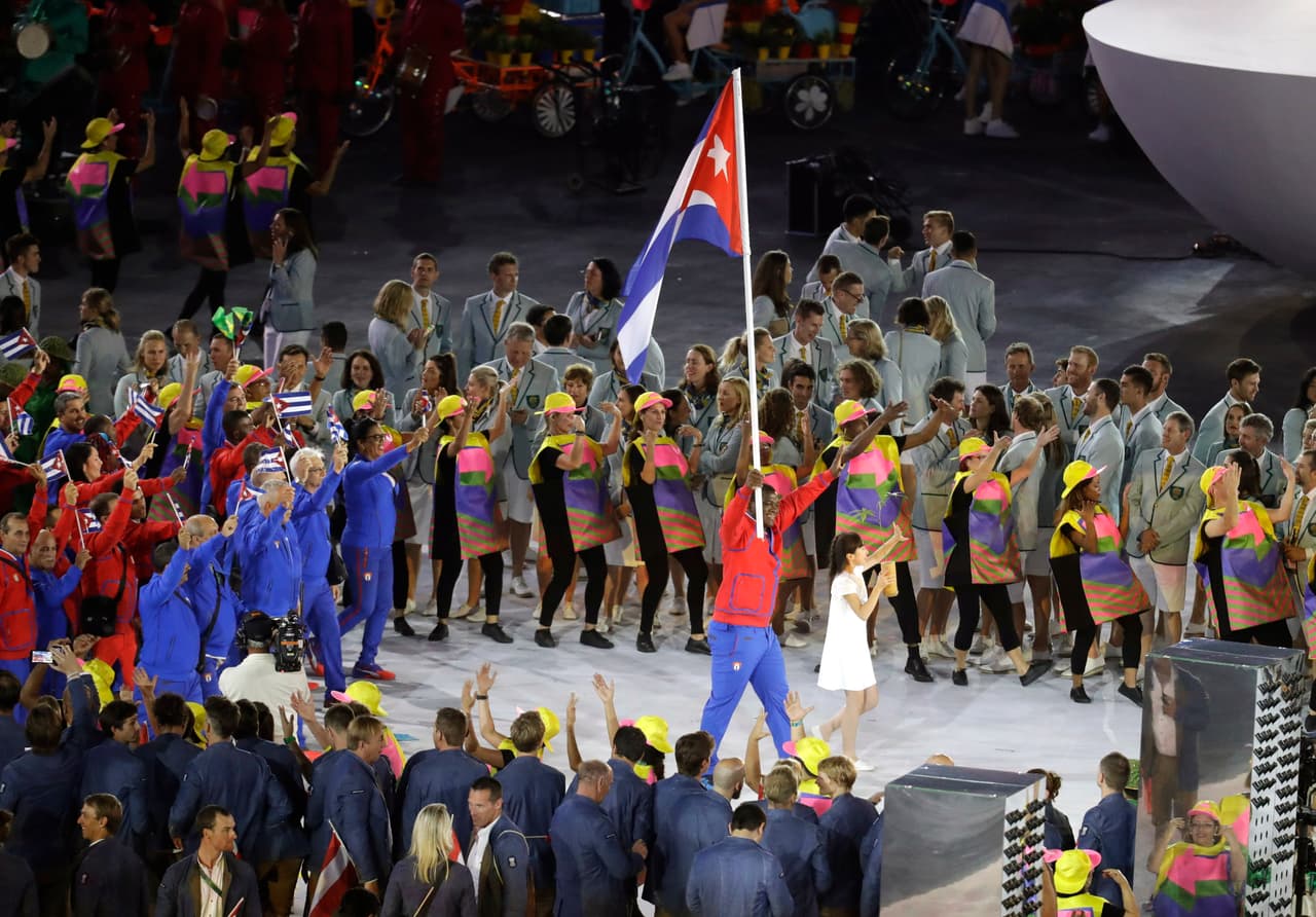 Cuba - Mijain Núñez López - Lucha - El luchador del estilo grecorromano, campeón de las olimpiadas de Pekín 2008 y Londres 2012, representará a Cuba. Fue elegido por la Federación Cubana como el mejor luchador de la isla en el 2015.