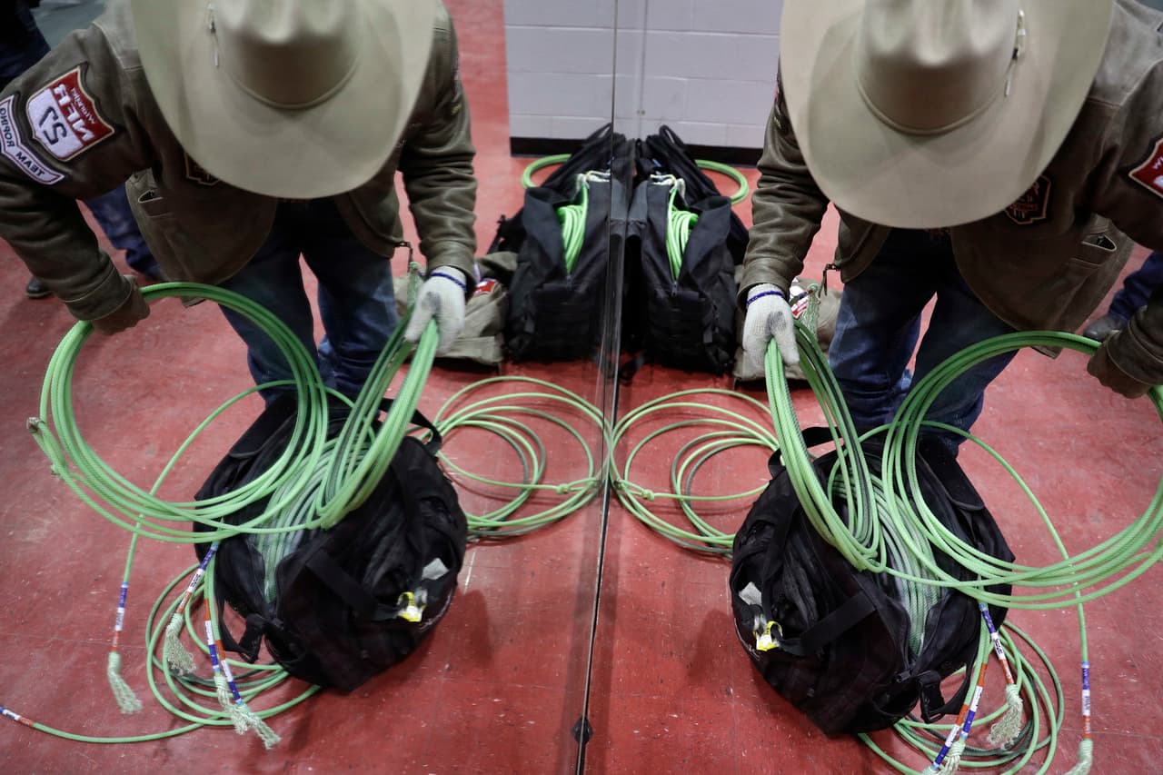Así mismo, el manejo de la cuerda es otra de las cualidades que deben tener los competidores en el rodeo.