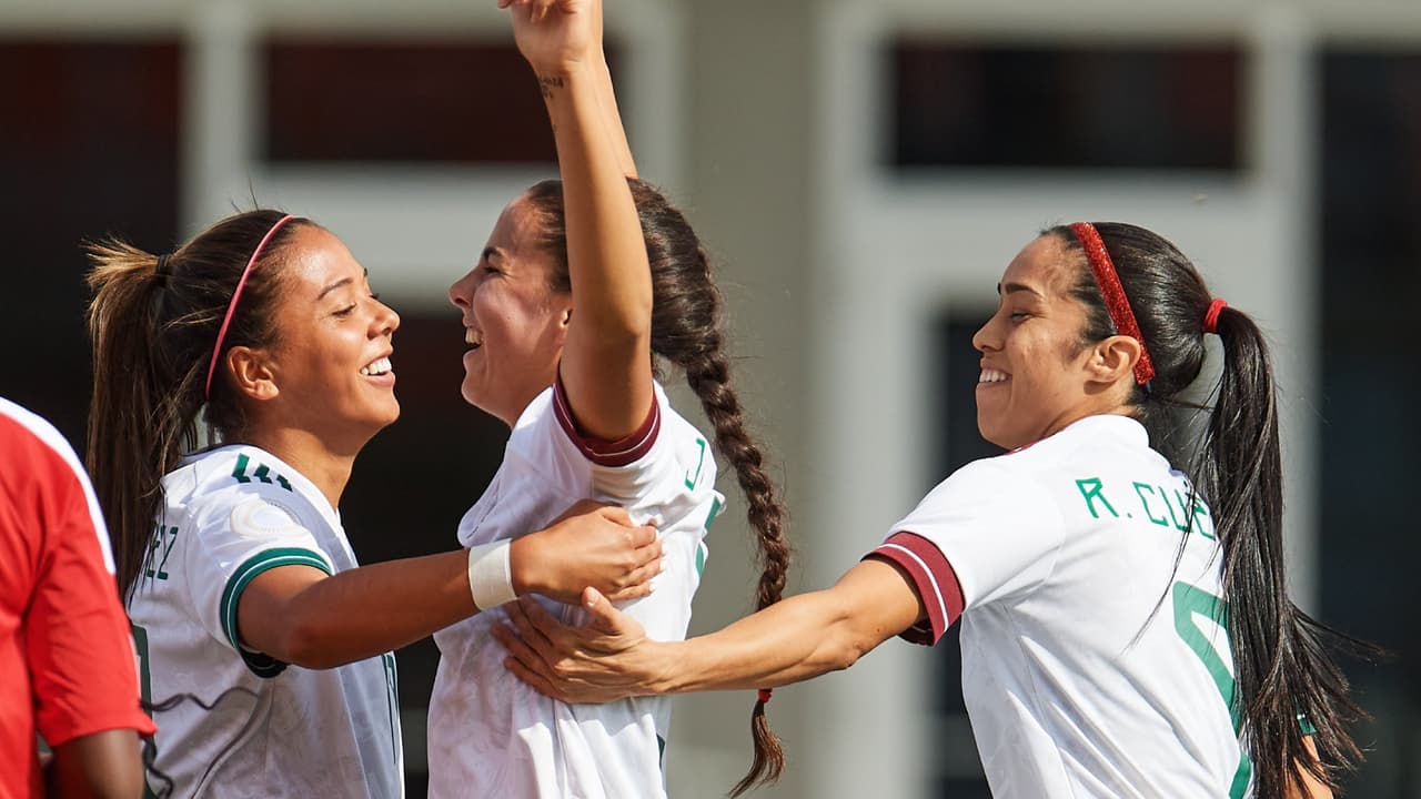 Brilla la Selección Femenil con el arropo del Azteca