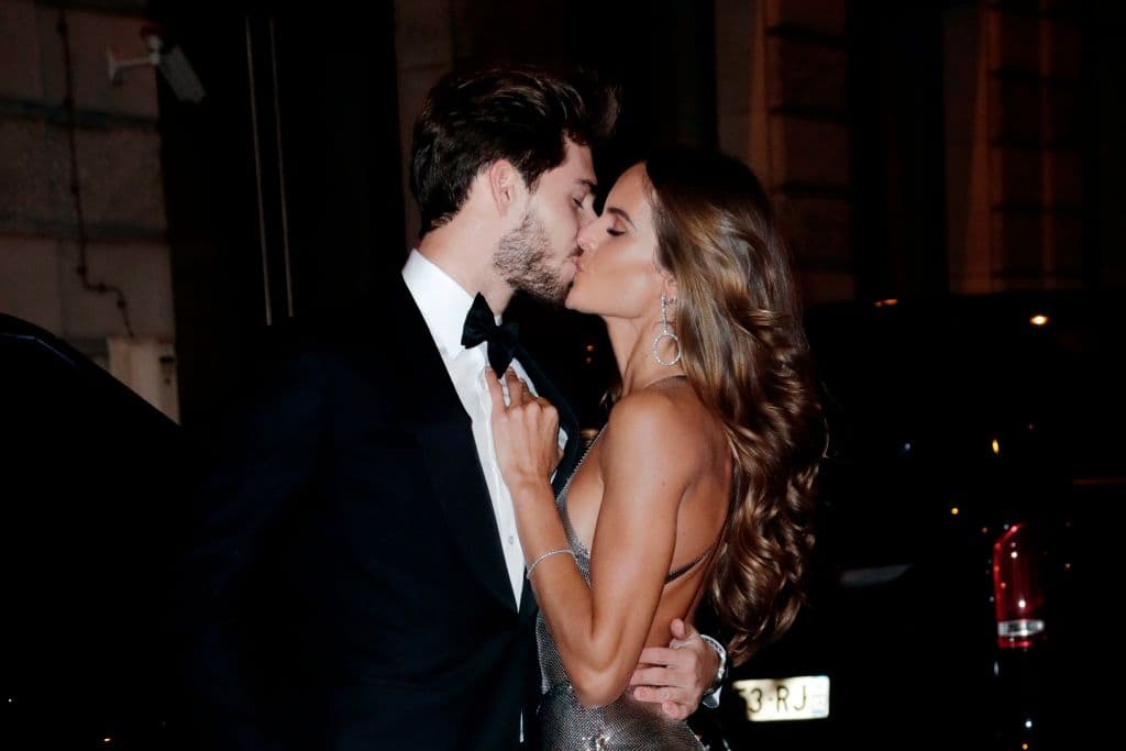 Con cambio de look y demás, el 2018 tuvo como primer momento estelar de Neymar la celebración de su cumpleaños, en el que se vio buena parte de sus compañeros, pero no a Cavani.