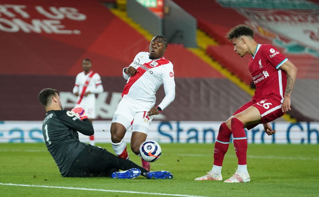 Sadio Mané y Thiago Alcántara le vuelven a poner una sonrisa al Liverrpool luego de haber empatado tres partidos consecutivos.