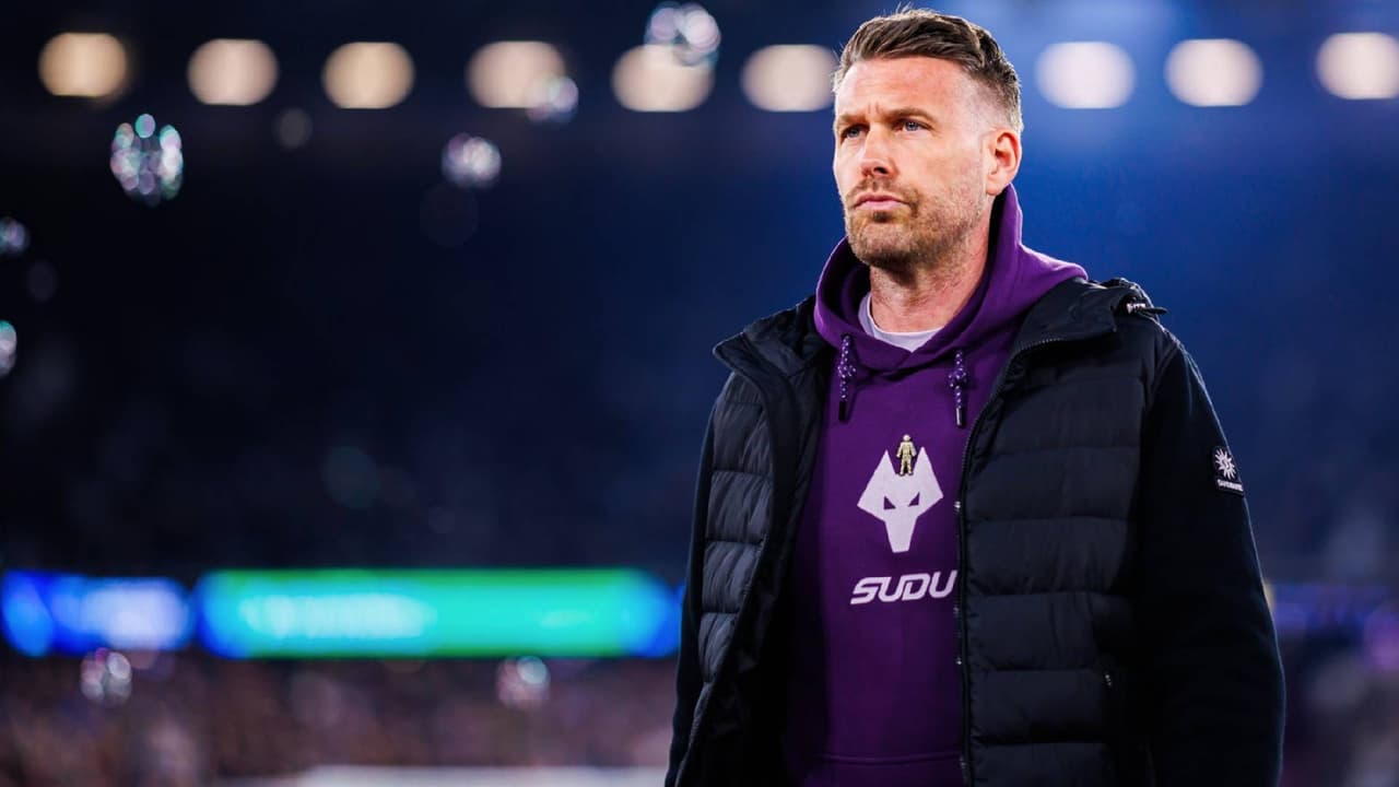 ¡Raúl Jiménez se queda sin técnico! Wolverhampton cesa a Rob Edwards