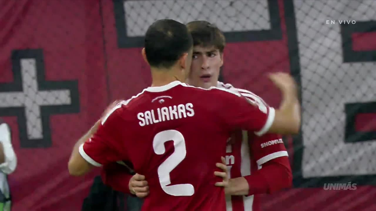 ¡Golazo de la Hormiga! ¡Gol del Olympiakos! El mexicano empata el partido