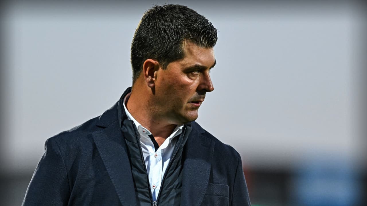 Oficial: Ismael Rescalvo es cesado como DT de Mazatlán