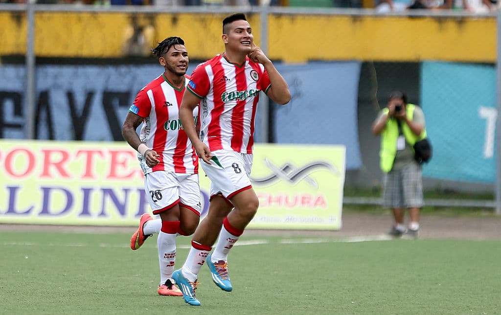 Jugador peruano fue detenido por conducir ebrio