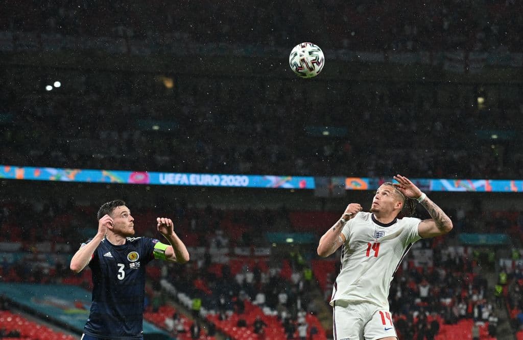 Ni Inglaterra ni Escocia logran anotar y el público se queda enfadado tras el empate 0-0.