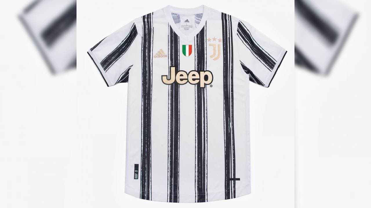 Cristiano Ronaldo y Paulo Dybala presentaron el nuevo jersey que vestirá a Juventus para la campaña 2020-21.
