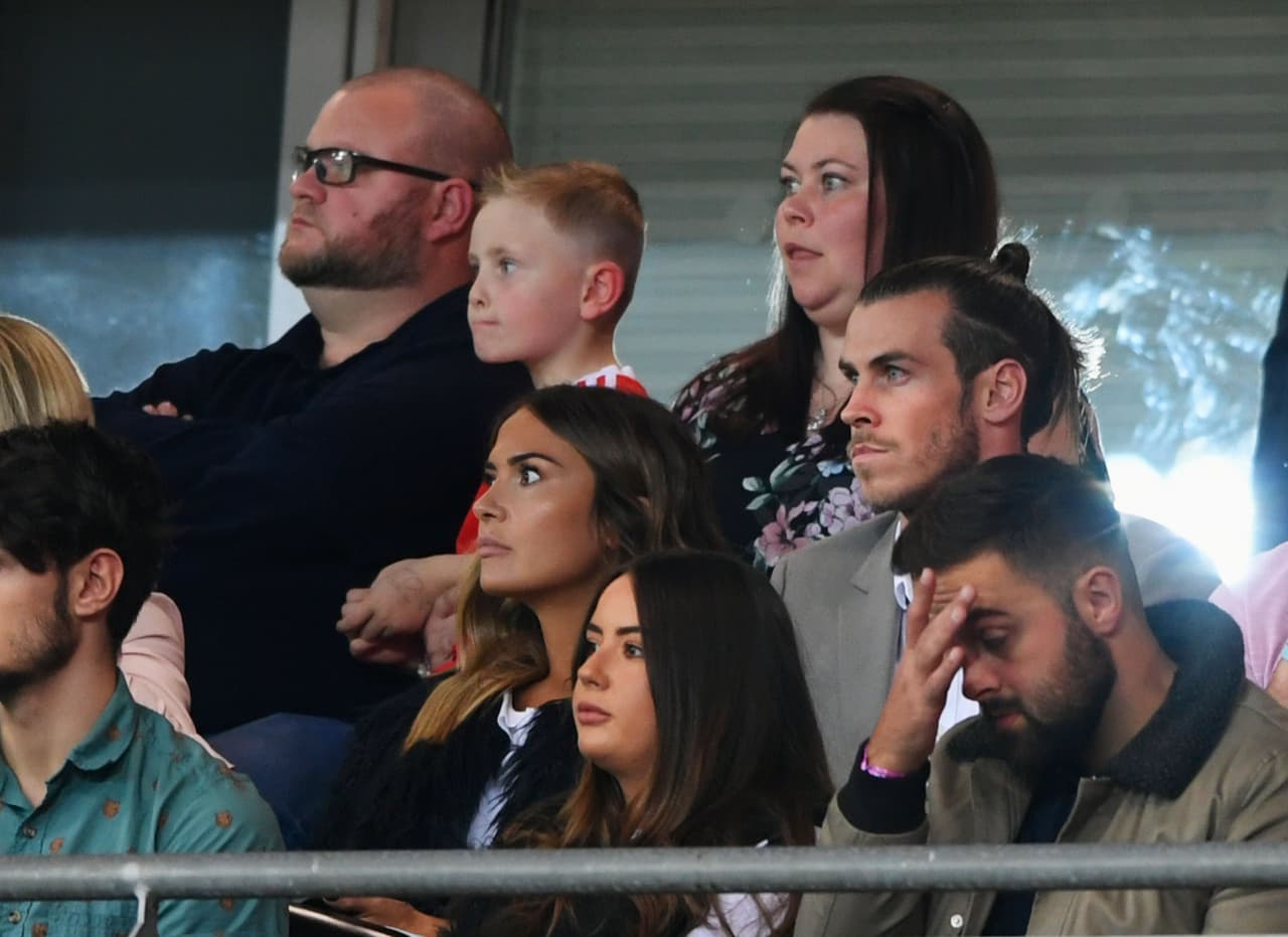 Veía Gareth Bale desde la tribuna, incrédulo. Con el empate, Gales estaba en repechaje, pero no supieron mantener el cero en su arco.