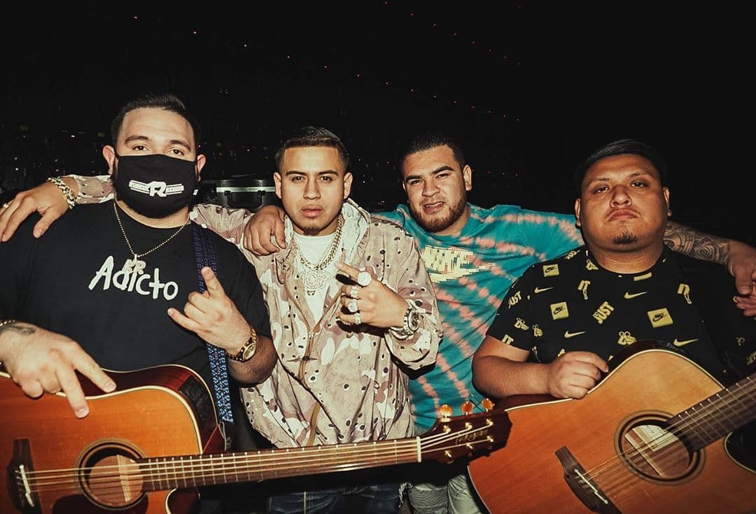 Álbum regional mexicano del año | Del barrio hasta aquí de Fuerza Regida