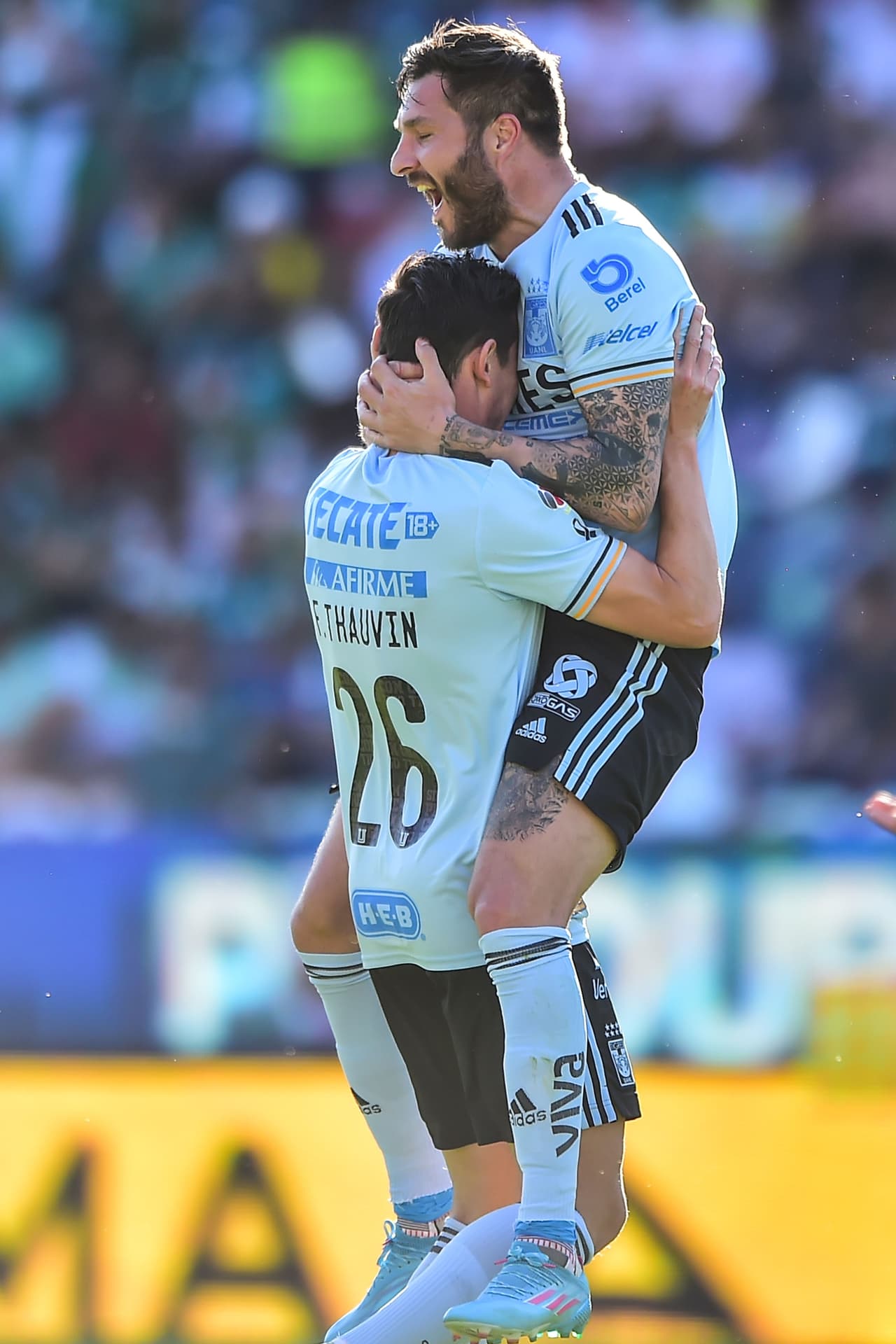 Al 21’, Cota salió a destiempo, quedó techado y Gignac remató de primera entre las piernas de Barreiro para clavar el 0-1.