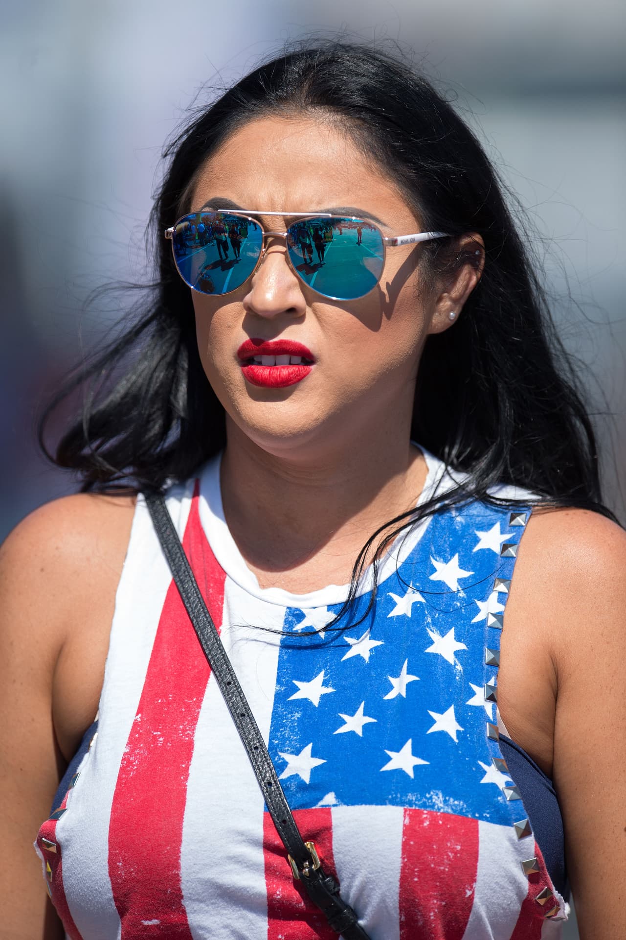 Apoyar a tu selección en una final no se da todos los días y aficionados de Jamaica y Estados Unidos acudieron al Levi's Stadium con banderas, maquillajes, disfraces y mucha emoción.