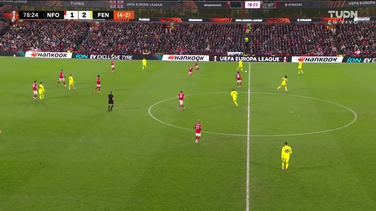 ¡TIRO ATAJADO! disparo por Igor Jesus.