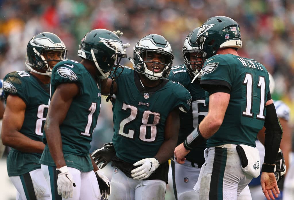 4) 
<b>Philadelphia Eagles (2-1)</b>. El regreso de Carson Wentz parece haberle dado una cierta estabilidad al equipo. Pero deben proteger a su estelar quarterback pues lo ehcaron de menos nueve meses.