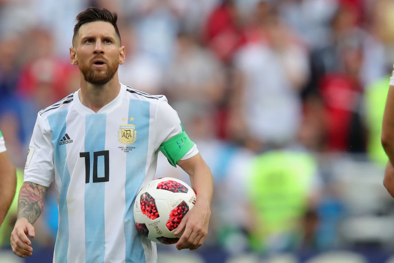 El Mundial sigue siendo esquivo para
<b>Lionel Messi, </b>pero con 31 años actualmente podría llegar al siguiente evento en cuatro años en busca de redimirse de una vez por todas.