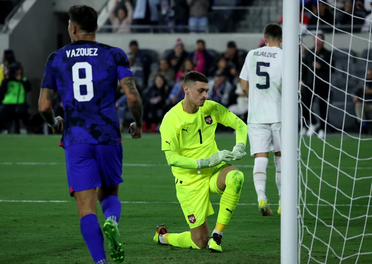 Brandon Vázquez anotó el 1-0, pero Luka Ilic y Veljko Simić rescaraton la victoria 1-2 de Serbia ante Estados Unidos en partido amistoso en el BMO Stadium.