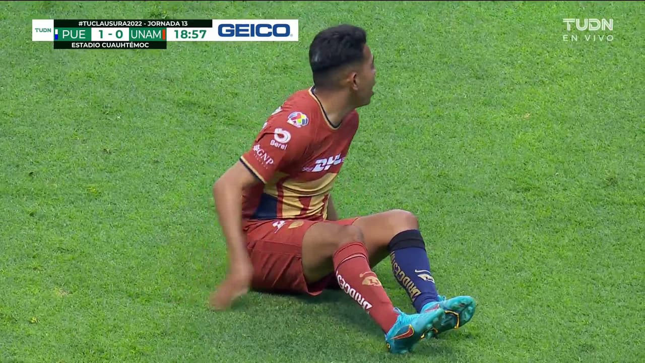 ¡TIRO ATAJADO! disparo por Rogério.