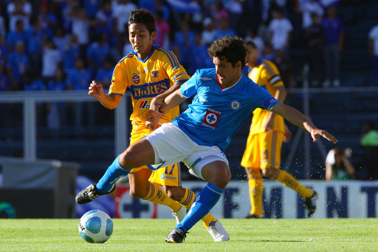 David Toledo pasó por Tigres de 2009 a 2012 y en el equipo logró ser campeón de la Supercopa en 2009 y de la Liga MX en 2011.