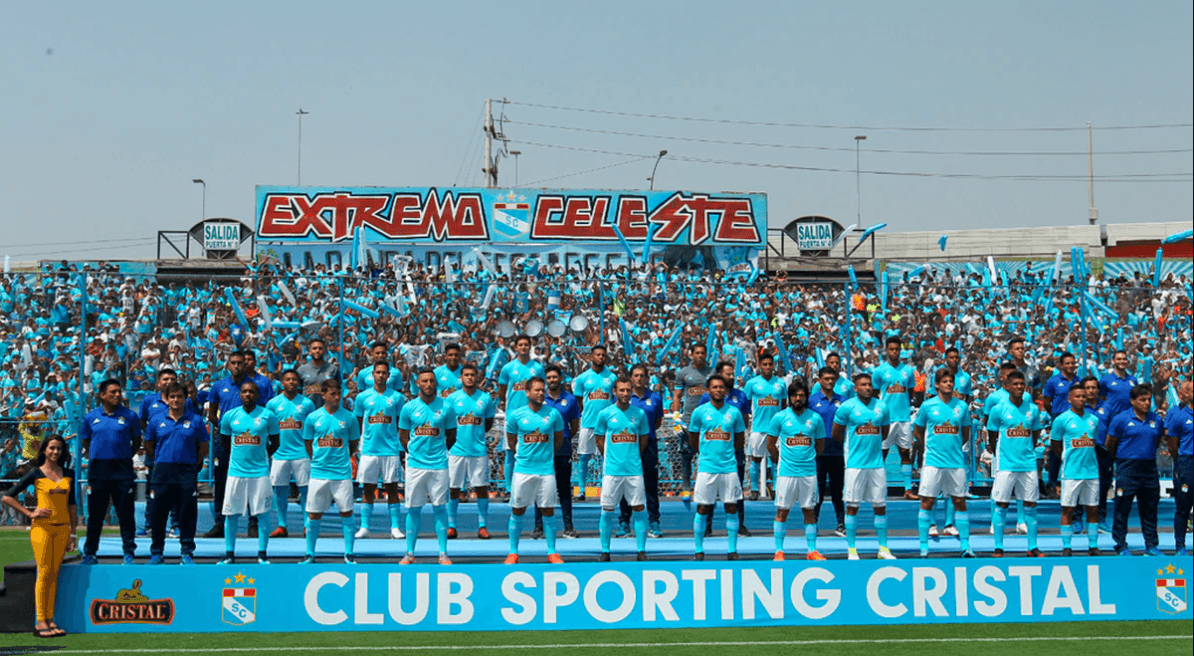 <b>Club Sporting Cristal</b>
<br>Mejor conocido como ‘el conjunto cervecero’. Fue fundaod por Ricardo Bentín y Esther Grande, dueños de la cervecera “Backus and Johnston”. En 1922 se creó la cerveza Cristal, convirtiéndose en la estrella de la empresa. El club nació en diciembre de 1955 y lleva su nombre a la fecha.