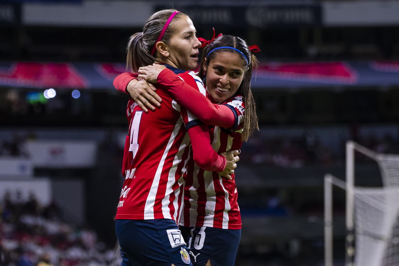 'Licha' firmó un doblete al 61'.