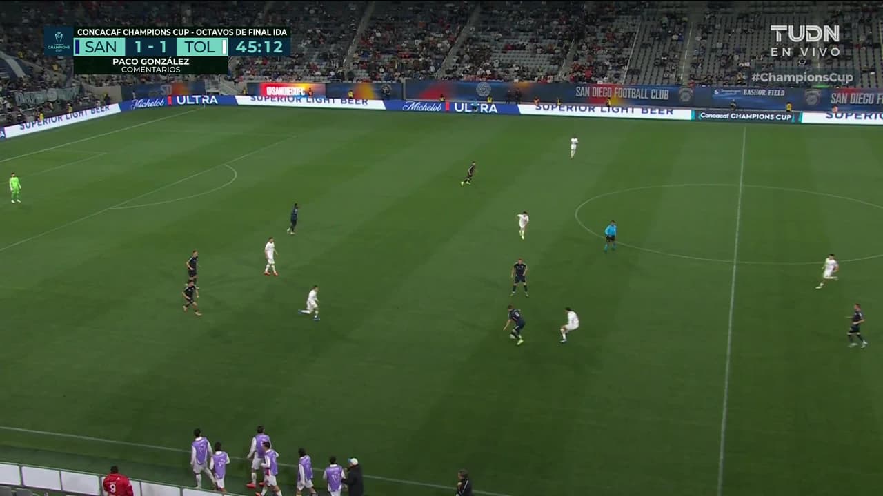 ¡GOL!  anota para San Diego. David Vazquez