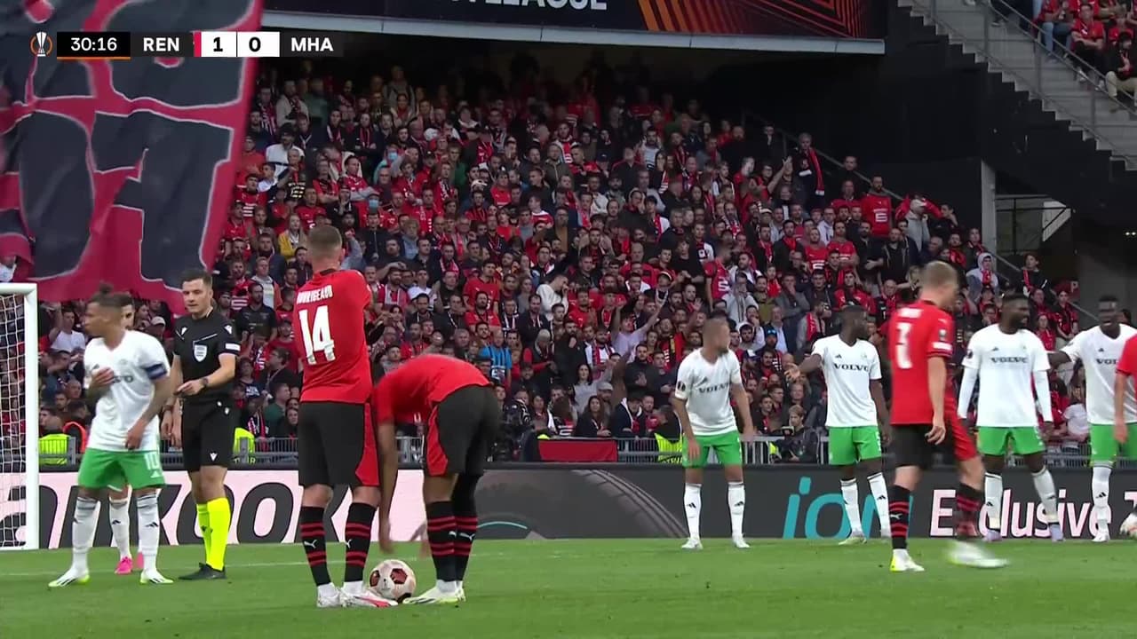 ¡GOL!  anota para Rennes. Adrien Truffert