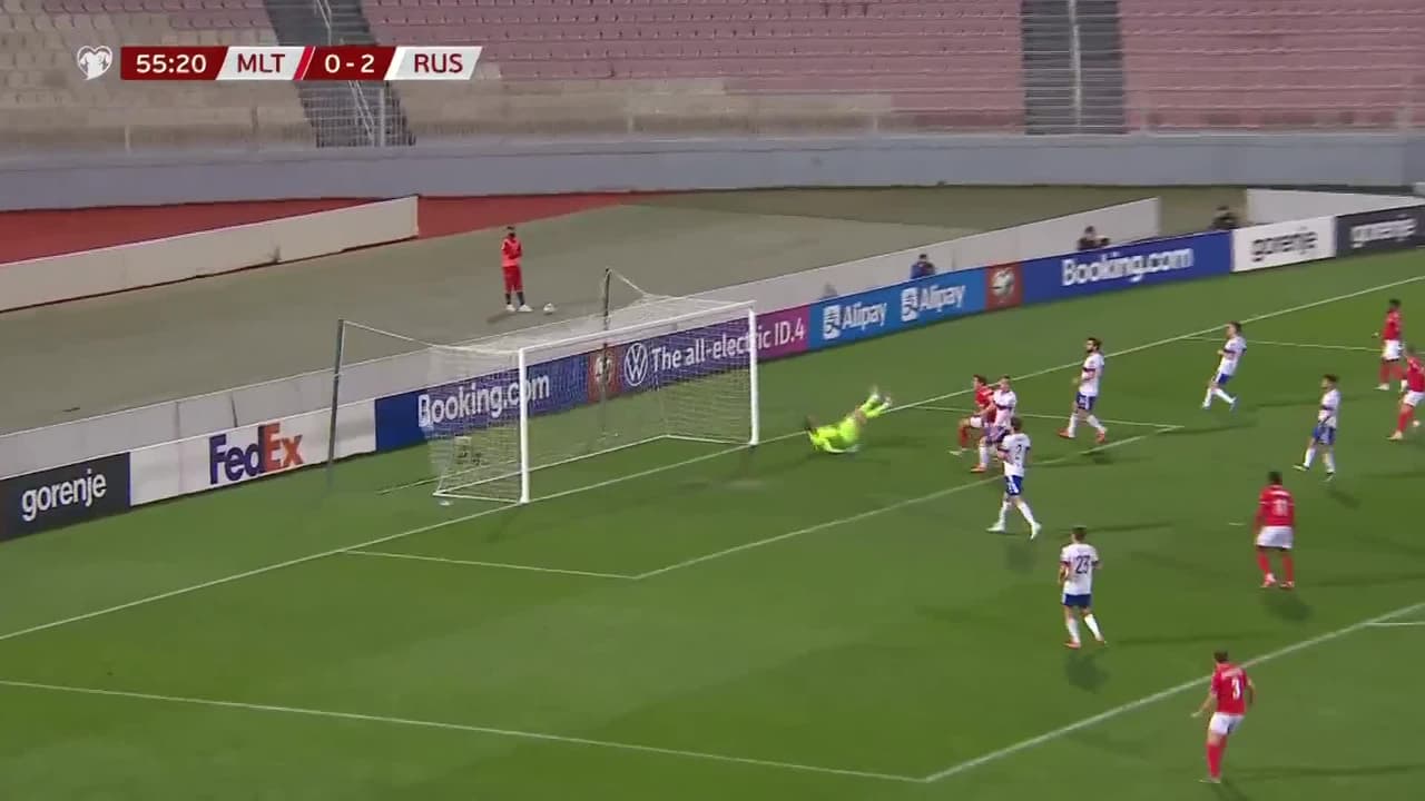 ¡GOL!  anota para Malta. Joseph Mbong