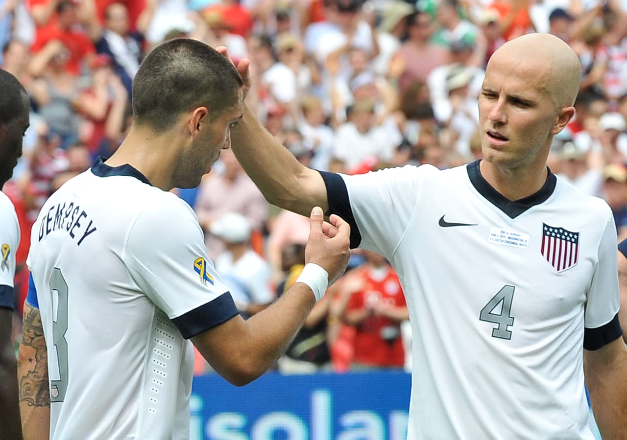 Clint Dempsey pierde la capitanía de la selección tras incidente con árbitro en Open Cup