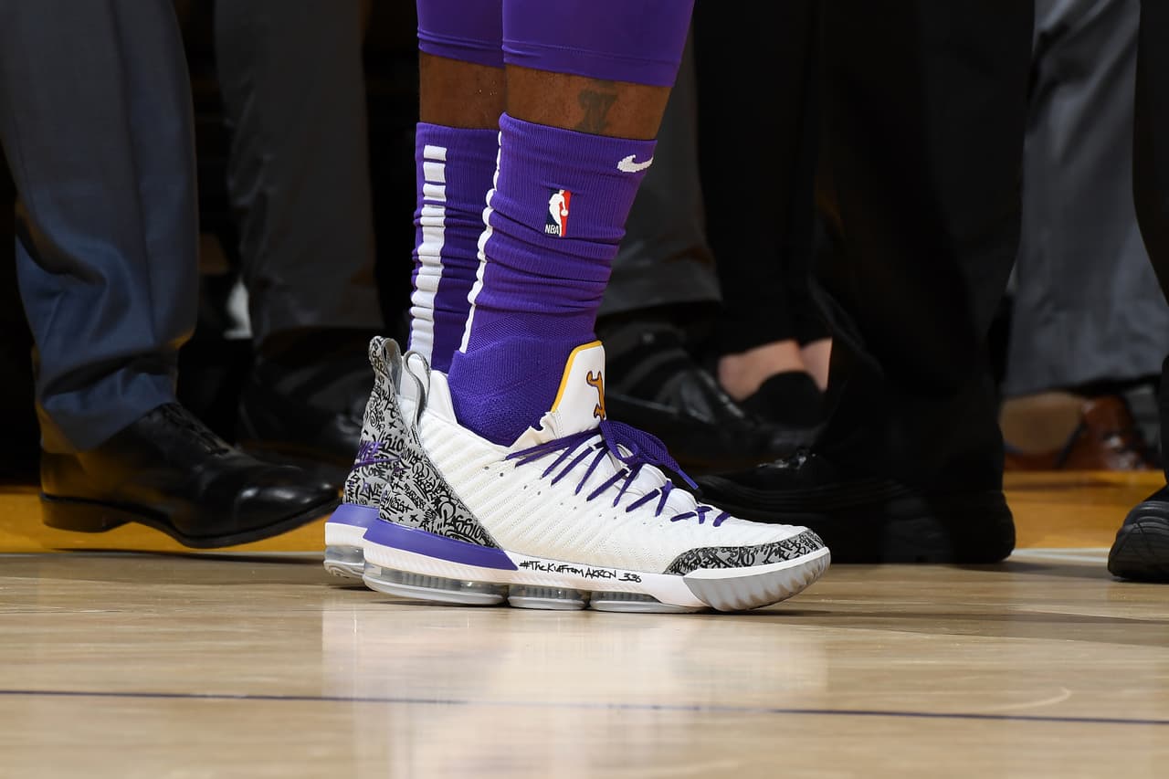 "El niño de Akron", decía uno de ellos