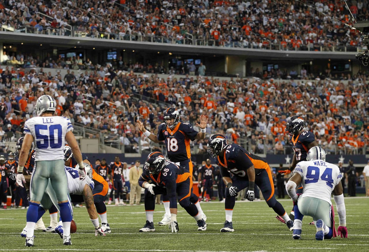 6. 2013 / Denver Broncos - Dallas Cowboys. Anotaron 99 puntos, empatados en la cuarta cifra más alta de la historia. Marcador final: Denver 51 - 48 Dallas. Peytn Manning lanzó 4 pases de TD y Tony Romo más de 500 yardas pero con una intercepción que le dio el triunfo a Denver.