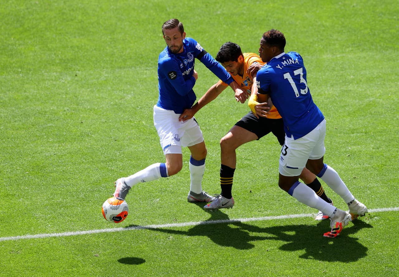 Raúl Alonso Jiménez fue titular en el encuentro, quien buscaba abrir el marcador desde el 26’; Willy Boly le asistió.