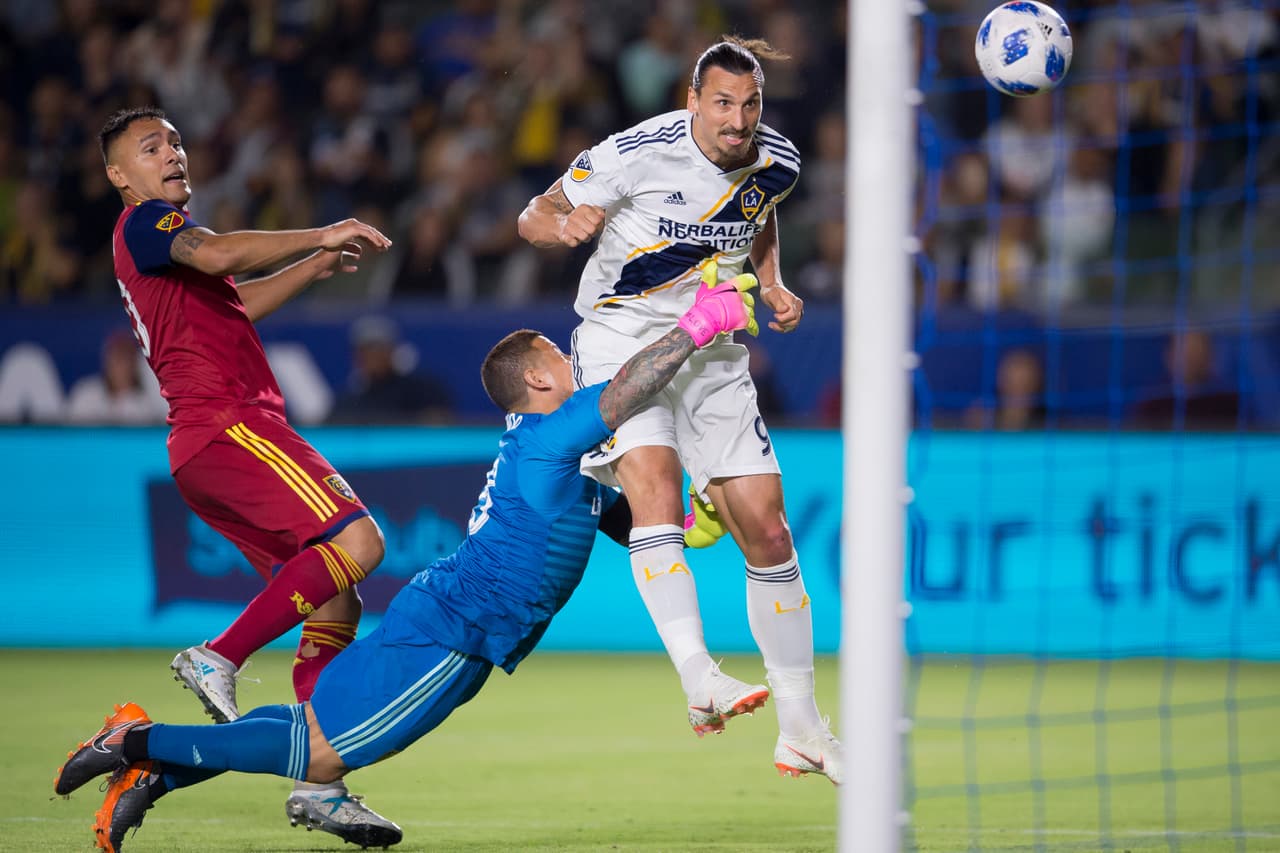 La calidad de Ibrahimovic le permite al LA Galaxy vencer al Real Salt Lake