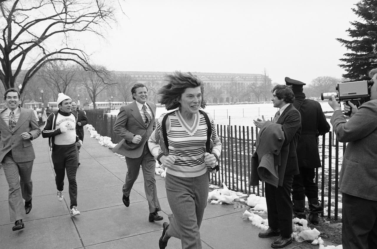 Eunice Kennedy Shriver, que también fue una atleta, conocía desde el principio el poder del deporte no solamente para el participante, sino como el mayor elemento igualador de la humanidad.