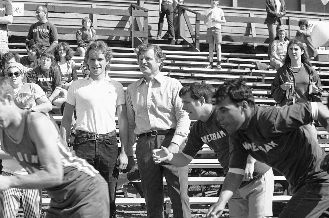 El objetivo inicial de los Shriver de crear un ambiente inclusivo ha evolucionado en apoyar y ayudar a un grupo de atletas de clase mundial, y darles a su vez, la confianza y habilidades necesarias en la vida para conseguir trabajo y vivir de forma independiente.