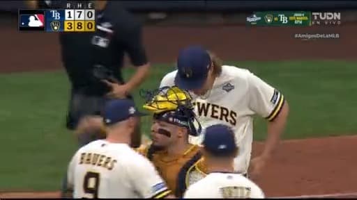 ¡Los Rays tienen vida! Segunda base no toca almohadilla y entra la segunda