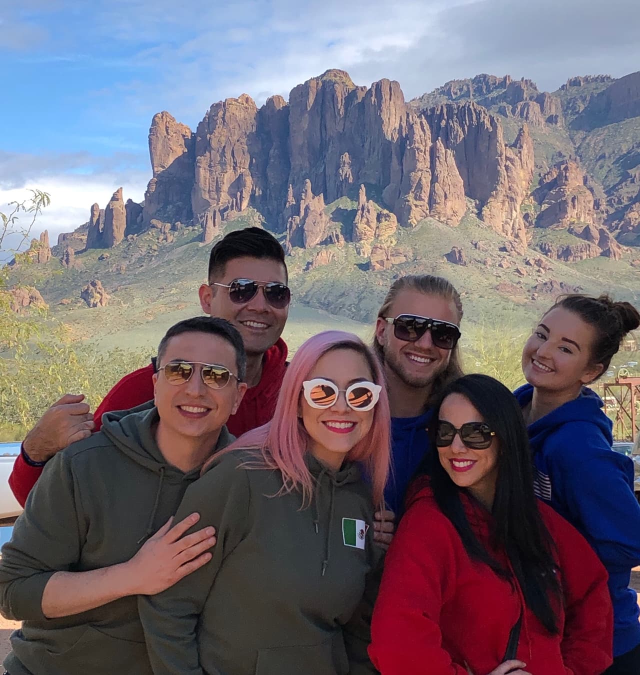 Con el estilo del Viejo Oeste, los participantes de 'La Carrera' vivieron en Nashville y sus hermosos paisajes el noveno capítulo de esta competencia por pases a la Final de la Copa Oro.